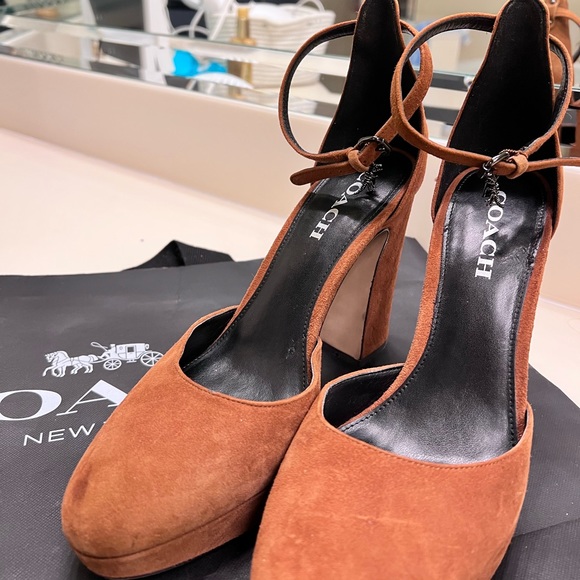 Shoes - COACH Chrystie Lux Suede Brown Saddle Platform Chunky Heel Pump Womens Size 9